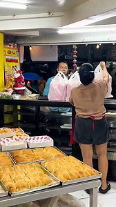 42K views · 267 reactions | Spanish Bread story with Jervy Cruz.... ☝️ 2062- Simoun Street Corner Crisostomo Street, Barangay 496 Sampaloc Manila | Lunar's Bakery- Home of the Original Mojacko Milky Donuts | Facebook