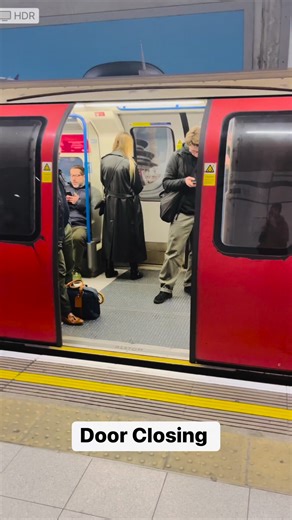 9.5K views · 109 reactions | London Underground Northern Line train Door Closing at Bank Station #london #londonlife #LondonTransport | UK GOOD For You | Facebook