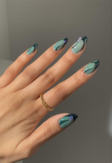 Swirly Nail Art with Dew Drops for Spring