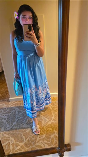 Just a few of my favourite @lillypulitzer outfits I wore for Dave on our Honeymoon at Disney's Aulani in Ko'Olina, Hawaii! @Disney Weddings @aulanidisneyresort #DisneyBride #LillyGirl #IslandGirl #LillyPulitzer #Aulani