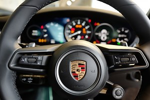 新型ポルシェ911（992）内装編！これまでの「平面」「から「立体」へ、そして初代911を意識したデザインを見てみよう