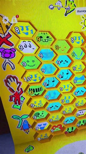 How did Bro get digital bee 💀#viral #beeswarmsimulator #roblox