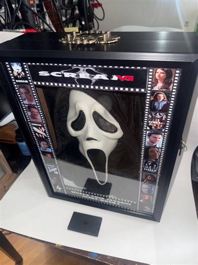 SCREAM Ghostface LED Display Case - Etsy