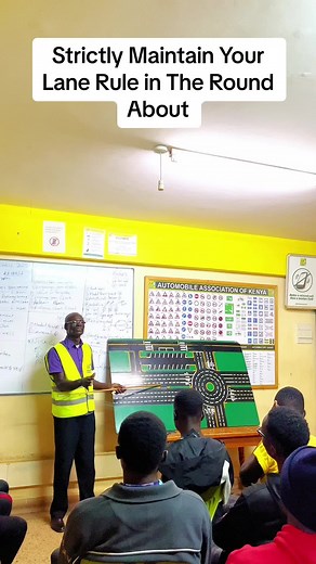 Mastering Roundabout Rules for Safe Driving