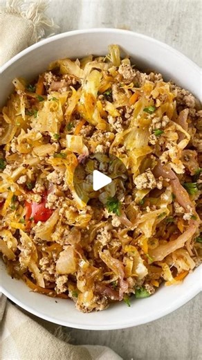 Shannon Epstein on Instagram: "Slow Cooker Spicy Turkey Slaw (low-carb, paleo, Whole30) I got this recipe from my friend @heytrinasmall years ago & it’s still one of my favorites. I hope to see you soon Trina! 😘 Seasonings: 1 tablespoon dried thyme or another dried herb 1 1/2 teaspoons salt 1 teaspoon paprika 1/2 teaspoon pepper ⏺️ Brown the ground turkey before adding to the slow cooker. ⏺️ The blog post includes #instantpot instructions. ⏺️ The blog post links to @heytrinasmall’s original rec