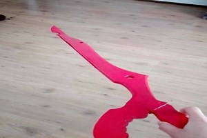 I redid the ryuko scissor blade mechanism to perform better (hopefully lasting). I'll be wearing Ryuko Matoi Senketsu syncronized to Animecon! (don't know which day yet) | Willow Creative