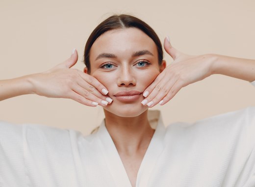 4 Face Exercises To Get Rid of Chubby Cheeks, Expert Says