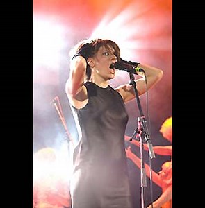 biographie Camille, portrait d'une chanteuse atypique