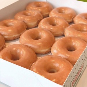 16K views · 24 reactions | 朗 KRISPY KREME Is Giving Away FREE DONUTS TODAY!  Find your nearest outpost  https://bit.ly/2C3JlbW | Where To Sydney | Facebook