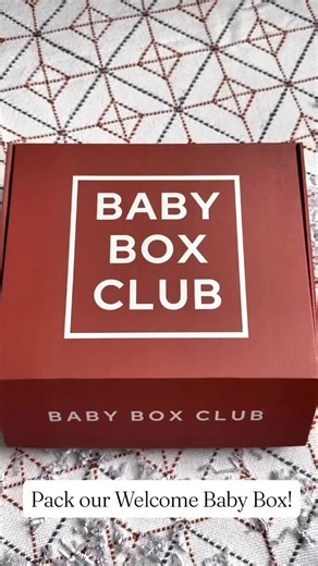http://babyboxclub.co Meet Baby Box Club 🤎 A monthly subscription box created by a brother-and-sister duo (and parents!) who believe every stage of babyhood deserves to be celebrated. Each box is thoughtfully curated to match your baby’s age and milestones — delivered right to your door. Inside you’ll find: 🧸 Something fun – a developmental toy your baby will love 📚 Something educational – a book or activity for learning   bonding 🧦 Something cute or wearable – like a swaddle, bow, or cozy a