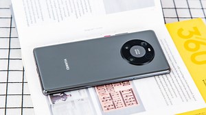 从6999降至3243，麒麟9000 5倍光学变焦，可以升级纯血鸿蒙系统