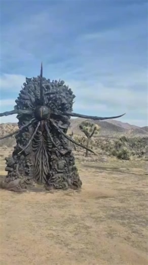 Strange door in Joshua Tree National Park in California #joshuatree #sculpture