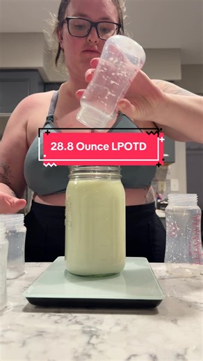 Day 363 pumping #oversupply #liquidgold #pumpandpour #exclusivepumper #pumpingmom