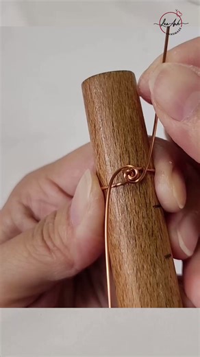 #shortsvideo | Easy wire ring tutorial: perfect for beginners | Round twisted ring
