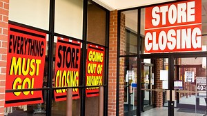 Another major retailer is going out of business, closing 200 stores