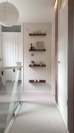 A touch of luxury with @home_of_harris 🤍 We love how our Lima Alabaster & Bone Roman Blind from our Woven Wood Roman Blind collection has been styled in this gorgeous home! 🏡 Did you know you can upgrade to electric? Using our SmartView app for automated shading throughout day for light control and privacy. Shop here - https://bit.ly/4b3cPBZ | Blinds 2go