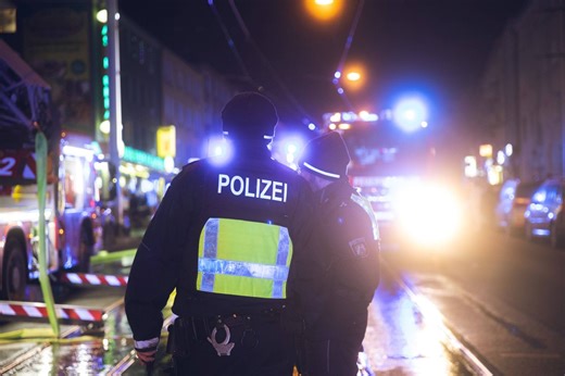 Linienbus verunglückt in Gelsenkirchen - mehrere Verletzte