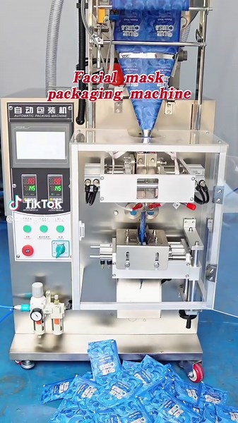 Automatic facial mask packaging machine. It's easy to operate. Do you like it?#packagingmachine #packingmachine #fillingmachine #verticalpackingmachine #liquidpackagingmachine #liquidpackingmachine #packagingmachinesupplier #packagingmachinemanufacturer #maskpackingmachine #machine #facialmaskmachine