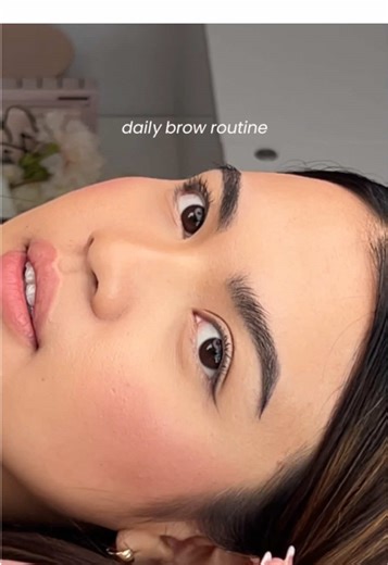 Keeping your brow routine simple and quick can already bring a small comfort this rainy season. 🌧 Wishing everyone safety and warmth — stay dry and take care, Goal-getters! 🫂 #grwm #getreadywithme #GRWMCosmetics #BrowliftPro #BrowPenPro #brow #browroutine #makeup #beauty #beautyph