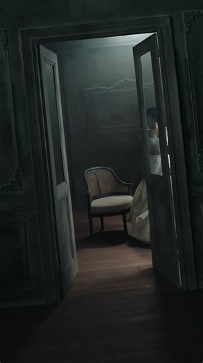 𝐒𝐡𝐚𝐧𝐭𝐧𝐮 𝐍𝐢𝐤𝐡𝐢𝐥 𝐁𝐫𝐢𝐝𝐞 | 𝐓𝐡𝐞 𝐂𝐞𝐫𝐞𝐦𝐨𝐧𝐢𝐚𝐥 𝐋𝐞𝐡𝐞𝐧𝐠𝐚 For the modern bride who carries love with edge An ivory Lehenga articulated through fine pearl embroidery and tonal threadwork, softened by layers of fluid tulle that move with precision. Paired with a sculpted, Draped Blouse and a pearl-embroidered Cropped Jacket, styled on or off; the look shifts effortlessly between intimacy and statement. An expression of confidence, control, and elegance that defines the Sh