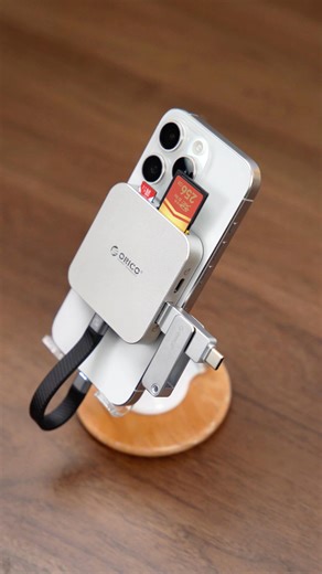 Shooting 4K video or storing lossless audio? Don't let a full memory bar stop you. Give your phone an "external brain" with the ORICO Magnetic Dock! 🧠 ✅ M.2 NVMe SSD Support: Expand up to 2TB instantly. ✅ 10Gbps Speed: Transfer a 1GB file in just 1 second. ✅ Magnetic & Portable:Snap it on and go. Doubles as a stand! It’s the smartest way to upgrade your capacity without buying a new phone. 🔥 | ORICO