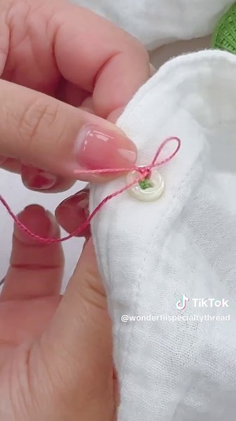 Add Stitched Blooms to Your Buttons with Eleganza™️