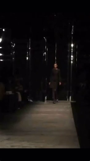 Catwalk Bible ✝️✝️✝️ on Instagram: "Yulia Kharlapanova for Versus Fall 2011 #model #catwalk #runway #fashionmodel #runwaywalk"