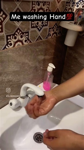 Normal people washing Hand vs me #trending #funny #comedyvideos #funnyshorts