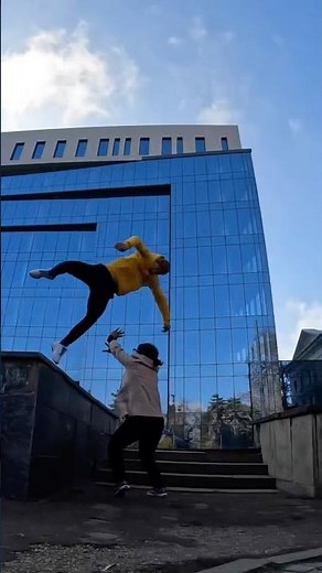 ESCAPING ANGRY TEACHER 3 ‪@DumitruComanac‬ ​⁠#prank #funny #viral #skibiditoilet #fail #smashers