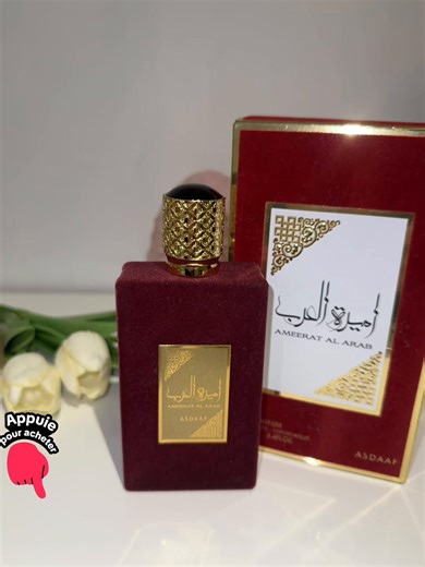 Cadeau Glamour: Cadeau luxueux et attentionné pour des amis Durant longtemps: Durablement parfumé, il dégage un parfum délicieux toute la journée. Héritage riche: Inspiré des contes de fées arabes, reflétant un amour pour l’art et le charme féminin Ingrédients de qualité supérieure: Notes de tête : pamplemousse et orange, mêlées à la jasmin et à l’ambre, avec une base de bois de santal et d’oud Parfum luxueux: Combine des notes florales et orientales pour un arôme riche et sophistiqué Port polyv