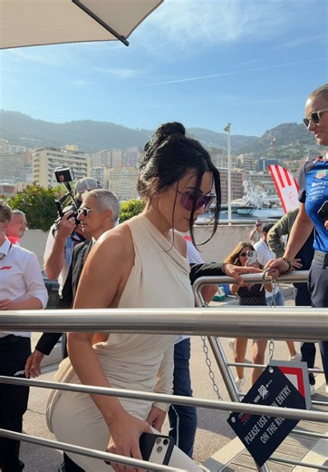Kim & Khloe Kardashian Monaco GP F1 Sports Moments