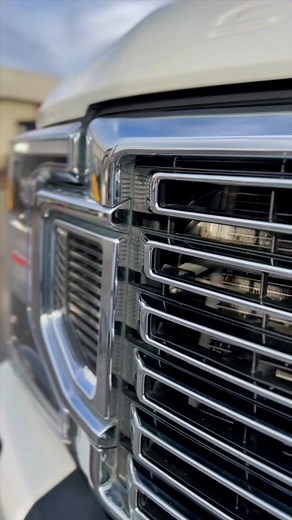 Custom F350 Platinum with 28x14” Super Singles | #JTXForged