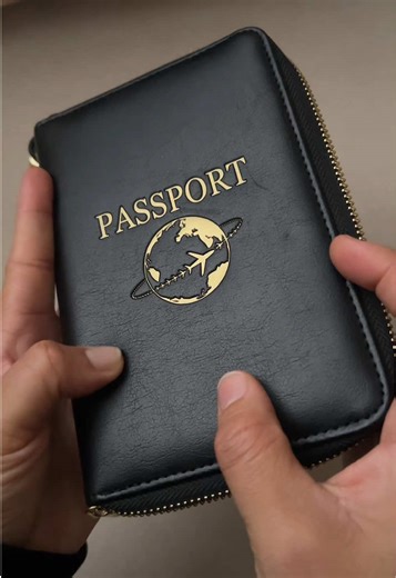 Étui passeport avec fente pour carte, porte‑passeport en cuir PU avec dragonne, portefeuille passeport à blocage RFID, porte‑documents de voyage pour femmes et hommes, durable, portable, cadeau de Noël, cadeau de Saint‑Valentin, cadeau idéal##voyage#top#tiktokshop##pourtoi##2026