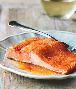 How to cook salmon fillets in the microwave? [2025] | QAQooking.wiki