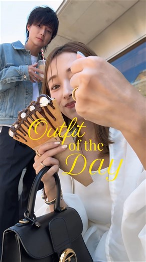 吉田理紗 Risa Yoshida on Instagram: "最後…😒😒😒笑 流行りに乗って夫婦でおふざけ動画やってみました♡ それぞれのコーデはこちら↓ 2人ともユニクロやGU,ZARAを取り入れた ハイローMIXコーデです🌿 私 tops,outer @dolce._official denim @uniqlo_jp sandals @sergiorossi bag @delvaux 夫 outer @loewe inner @gu_for_all_ pants @zara shoes @tods bag @therow #夫婦コーデ #30代ママ #30代コーデ #夫婦デート #fitcheck"