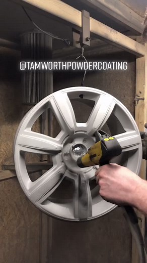 Black Wheel Refurbishment with Tamworth Powder Coatings
