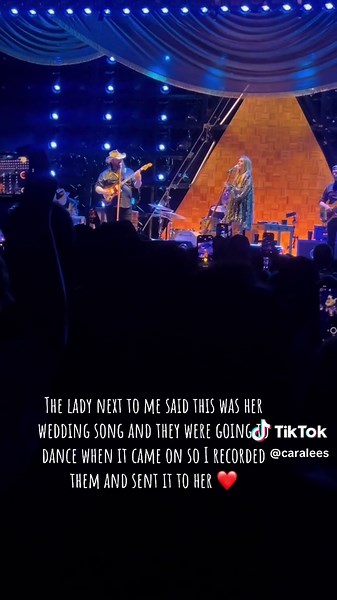 Chris Stapleton's Heartfelt Moment at Australian Concert
