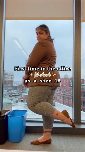 Stylish Plus Size 9-5 Business Casual Look | Size 18 Fashion