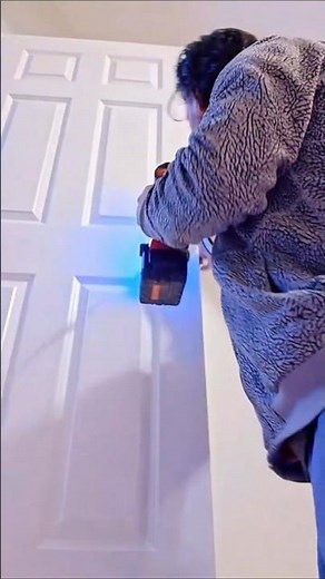 Door Knob Install - DIY Easy Home Upgrade! Door Knob installation.