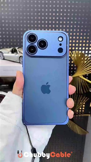 ChubbyCase for iPhone 17—metal lens cover 🔒, heat-dissipation grid ❄️, and feather-light feel 🎯🔹360° camera protection🔹 MagSafe cooler compatible🔹 Easy seahorse buckle install🔹 Slim & signal-friendly design | Chubbycable