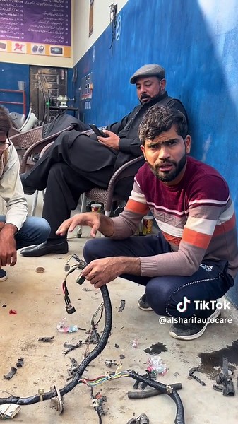 Hyundai Santro CNG Wiring Fault Removal Services