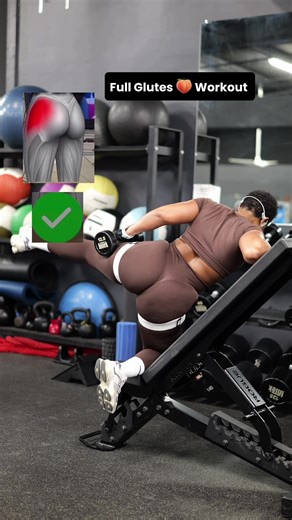 4 moves is ALL you need to build glutes 🍑 This full glute workout targets every part of the glutes Upper glute shelf Side glutes (round lifted look) Lower glutes (under-butt tie-in) And all you need is ONE dumbbell. Glute growth isn't about doing 20 exercises - it's about: ﻿﻿Choosing the right movements ﻿﻿Training close to failure ﻿﻿And adding progressive overload over time (more reps, more control, or heavier weight If you've been doing