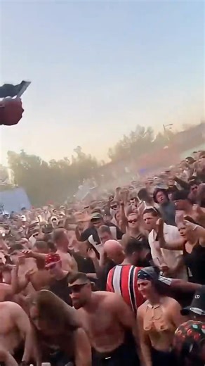 Techno Rave Sara Landry #shorts #techno #dance #rave