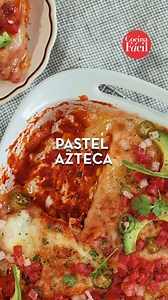 13K views · 66 reactions | Este delicioso pastel azteca es una muestra de la riqueza de la cocina mexicana. Y es que hacen la magia cada capa de tortillas, carne, queso y una salsa. Checa nuestra receta y no te pierdas nuestros próximos videos. ¡Qué rico es México! ️ * * * * * #PastelAzteca #CocinaMexicana #SaborAuténtico #RecetasCaseras #BuenProvecho | Cocina Fácil | Facebook