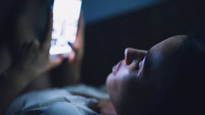 New study claims night mode doesn't help with sleep
