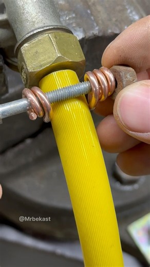 🔥 The Easiest Way to Secure a Water Hose to a Pipe!