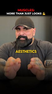 “Muscles aren’t just for looks 💪” Building muscle isn’t only about aesthetics or bodybuilding—it’s about strength, performance, and functional fitness. Think of your body like an orchestra 🎶: the magic happens when every instrument plays together. That’s exactly what compound lifts (squats, deadlifts, bench press, pull-ups, overhead press) and hybrid movements do. They train multiple muscle groups at once, making your body move as one powerful unit. 👉 If you want more than just size… train fo