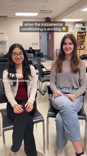 our reaction when our instrumental conditioning plan works #intropsych #mcmaster 🧠