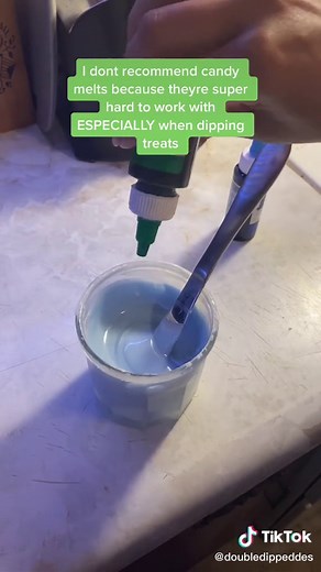 Coloring Chocolate with Oil Based Food Coloring