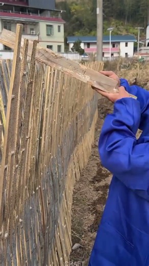 Handmade Fence Installation | Craft Demo